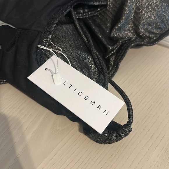 New!Baltic Born NWT Black Cutout One-Piece Swimsuit Large - Picture 10 of 12